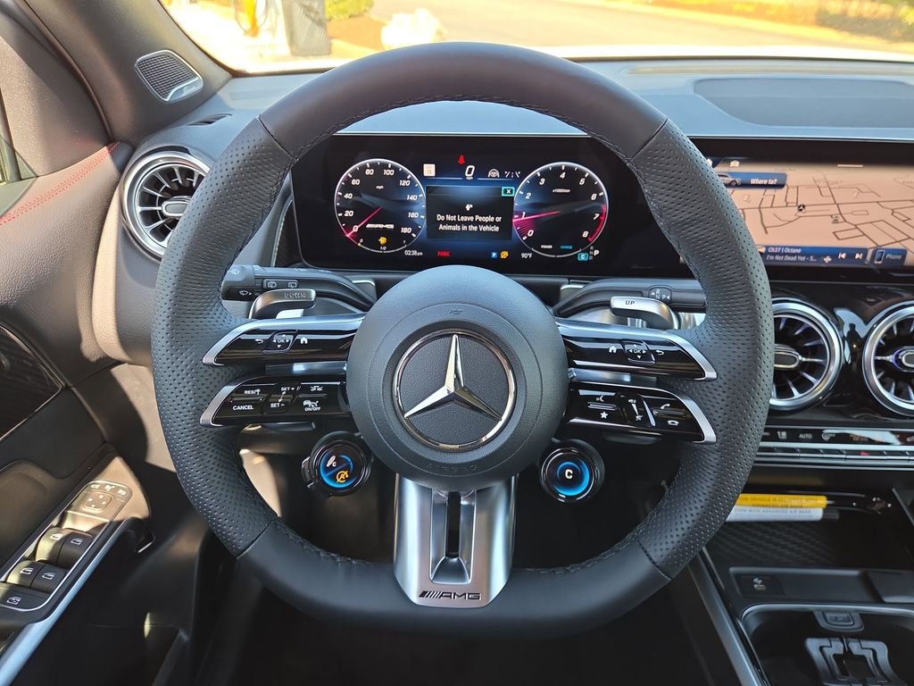 New 2026 Polar White Mercedes-Benz GLB 35 AMG® image 21