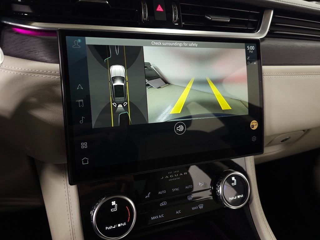 2022 JAGUAR F-PACE - Image 30