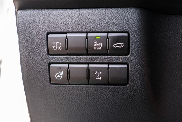 2020 Lexus NX 300 - Photo 25