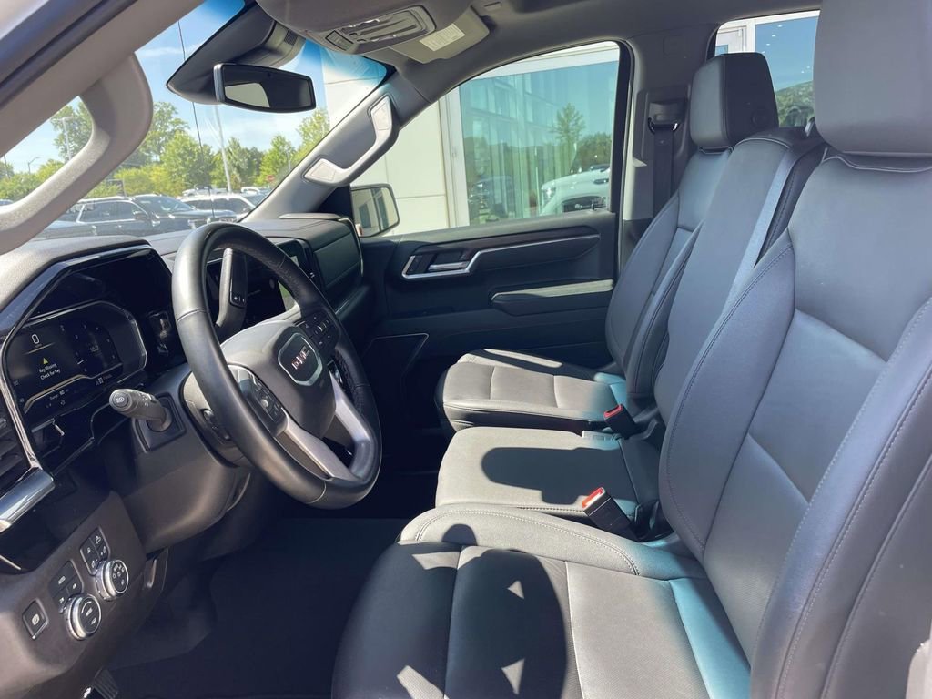 2025 GMC Sierra 1500 SLT - Photo 13