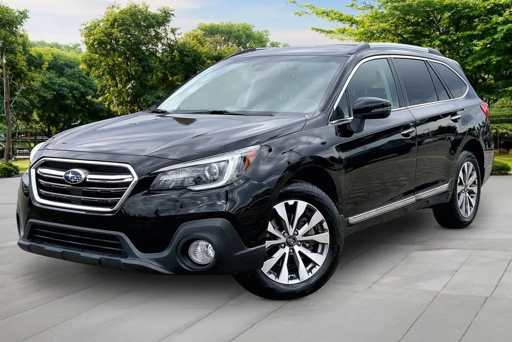 2019 Subaru Outback 2.5i Touring's photo