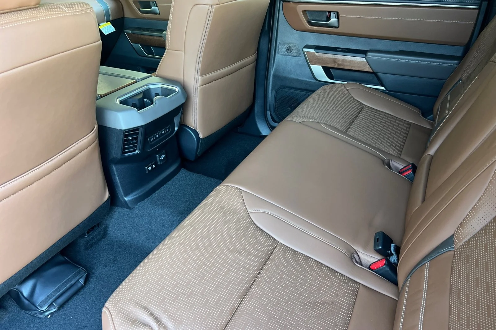 2026 Toyota Tundra 1794 Edition - Photo 11