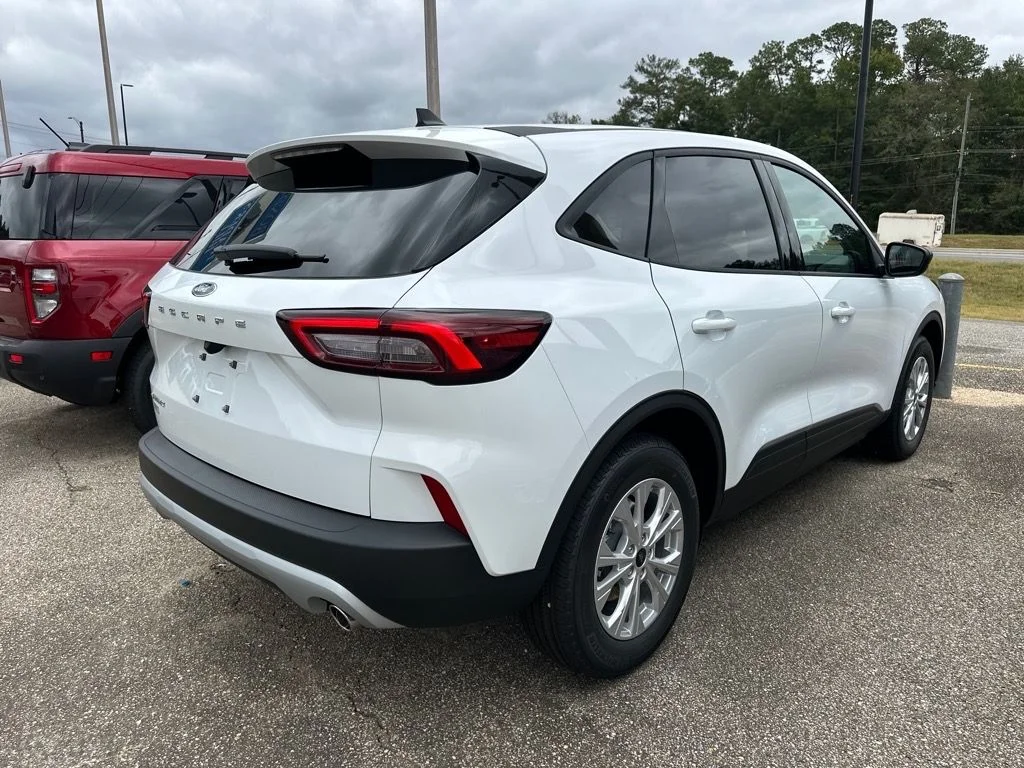 New 2026 Oxford White Ford Active® image 11