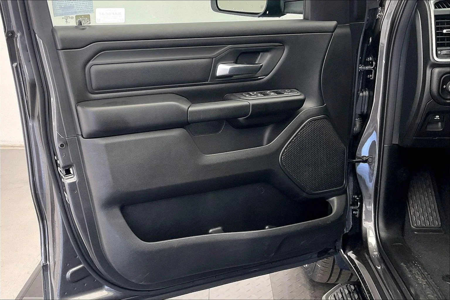 New 2026 Granite Crystal Metallic Clearcoat RAM Express image 12