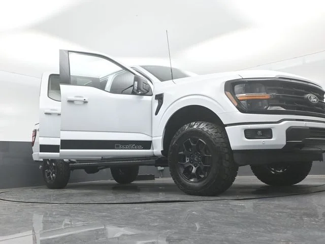 New 2026 Oxford White Ford XLT image 31