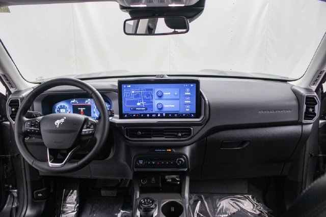 New 2025 Carbonized Gray Metallic Ford Outer Banks® image 30