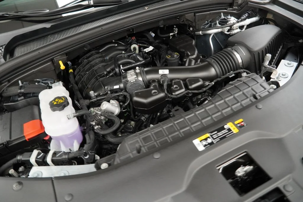 Used 2025 Gray Jeep Limited image 37