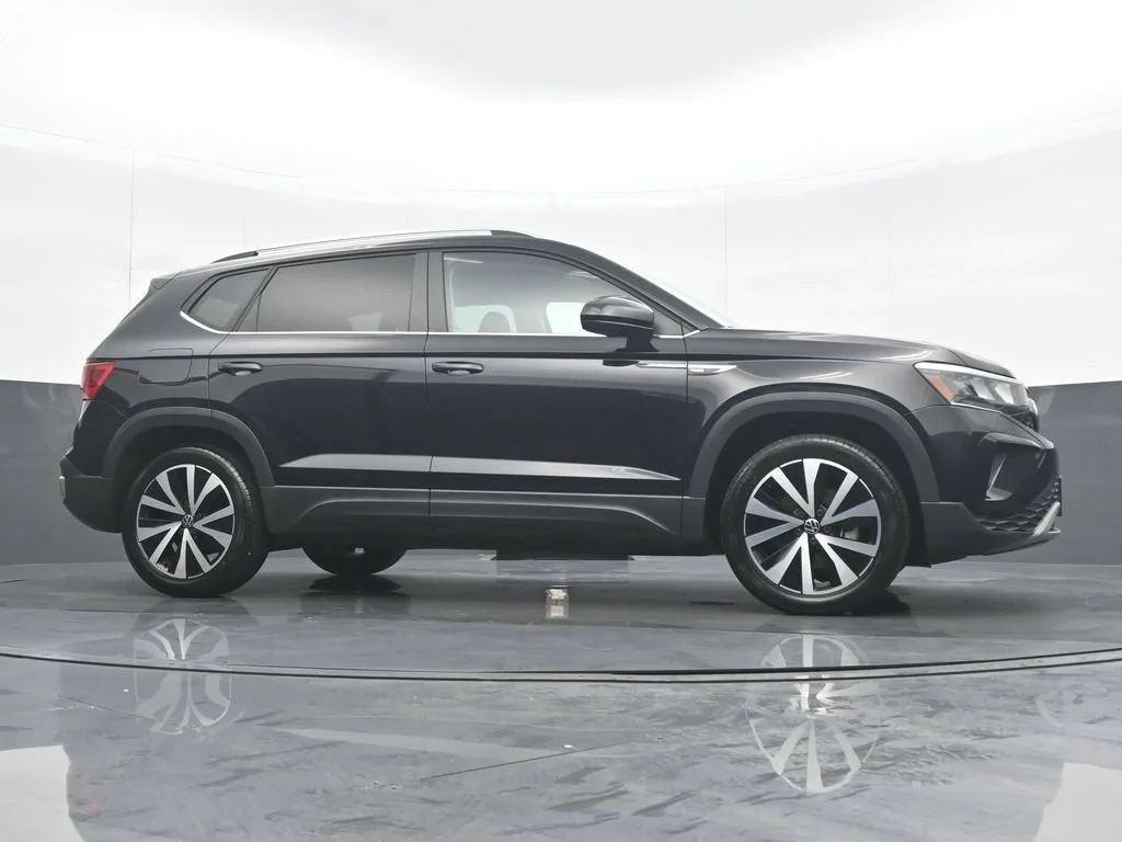 Used 2022 Black Volkswagen 1.5T SE image 31