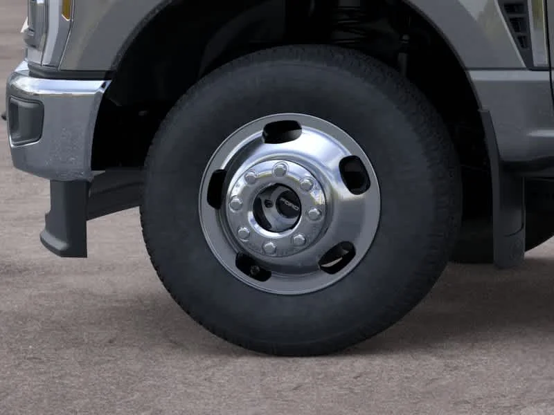 New 2026 Carbonized Gray Metallic Ford F-350® Lariat® image 19