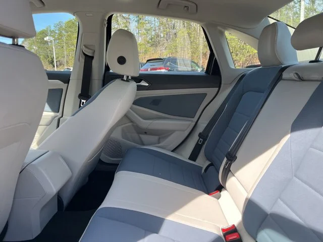 New 2026 Black Volkswagen 1.5T SE image 11