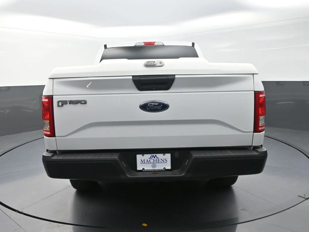 Used 2017 White Ford XL image 9