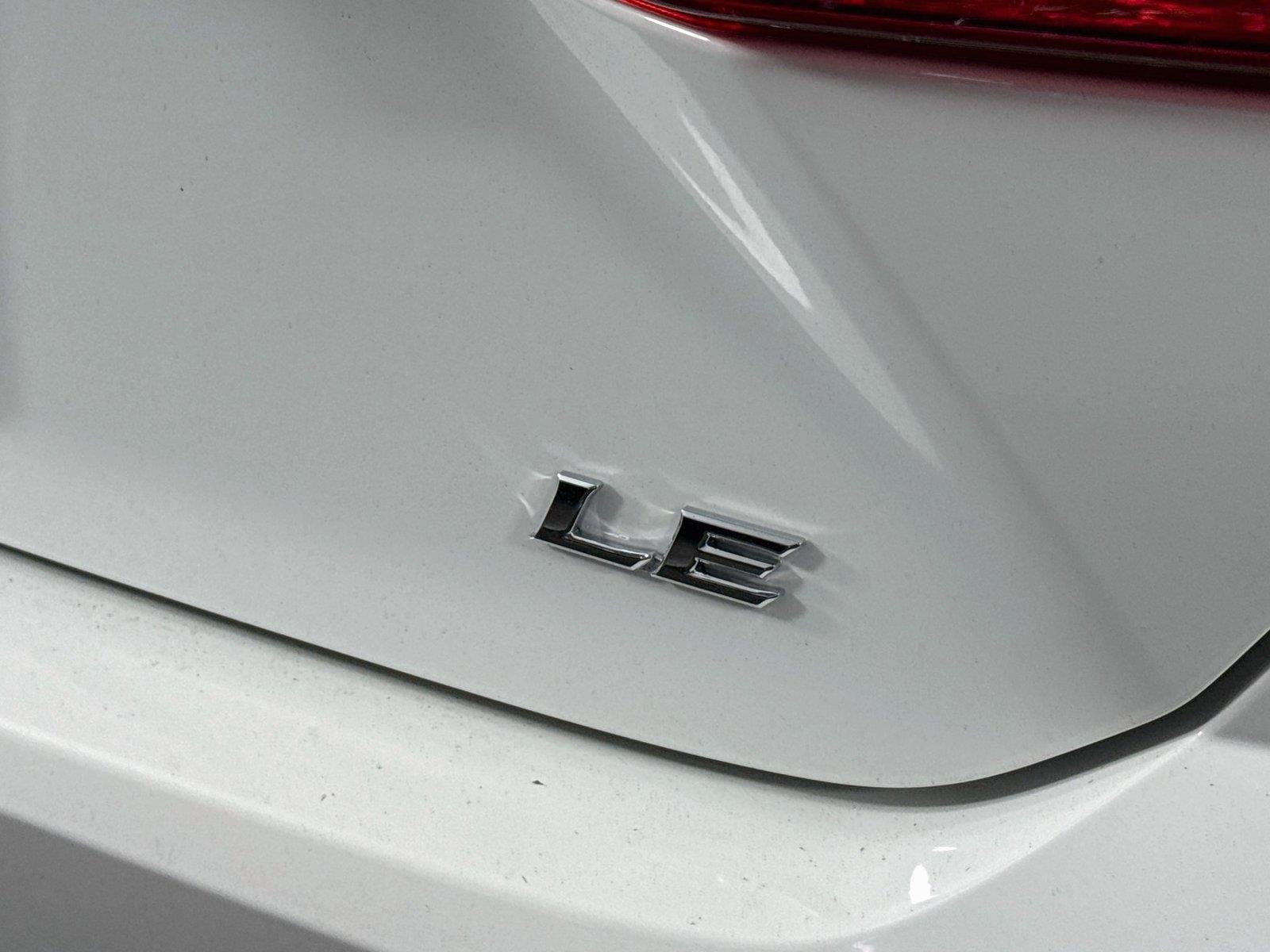 Used 2025 Ice Cap Toyota LE image 14