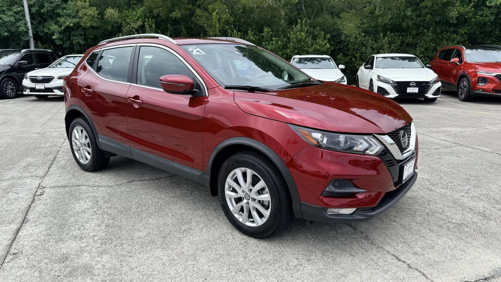 Used 2021 Scarlet Ember Tintcoat Nissan SV image 22