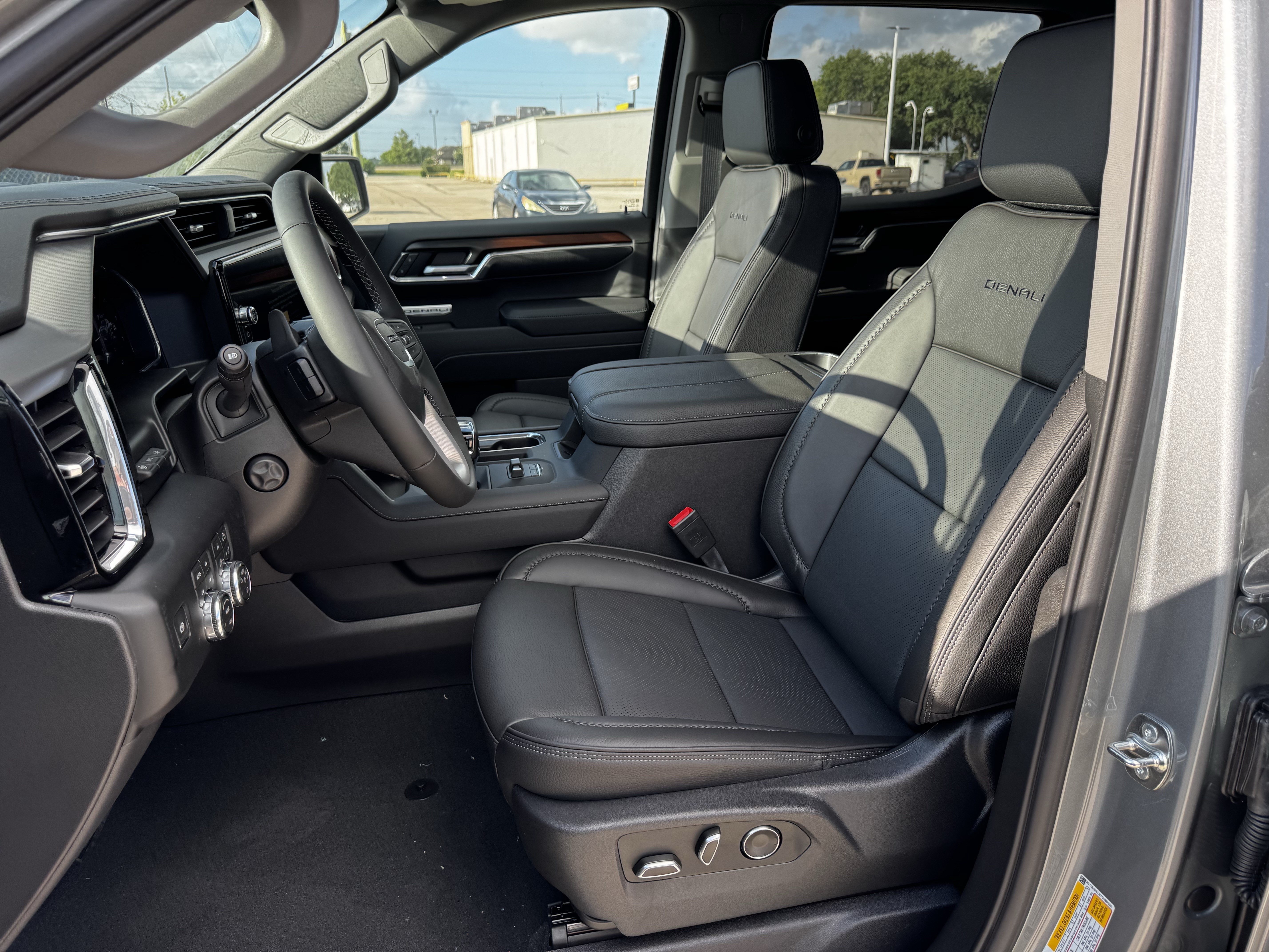 2026 GMC Sierra 1500 Denali - Photo 19