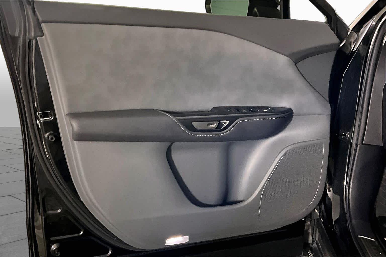 Used 2023 Caviar Lexus Premium image 19