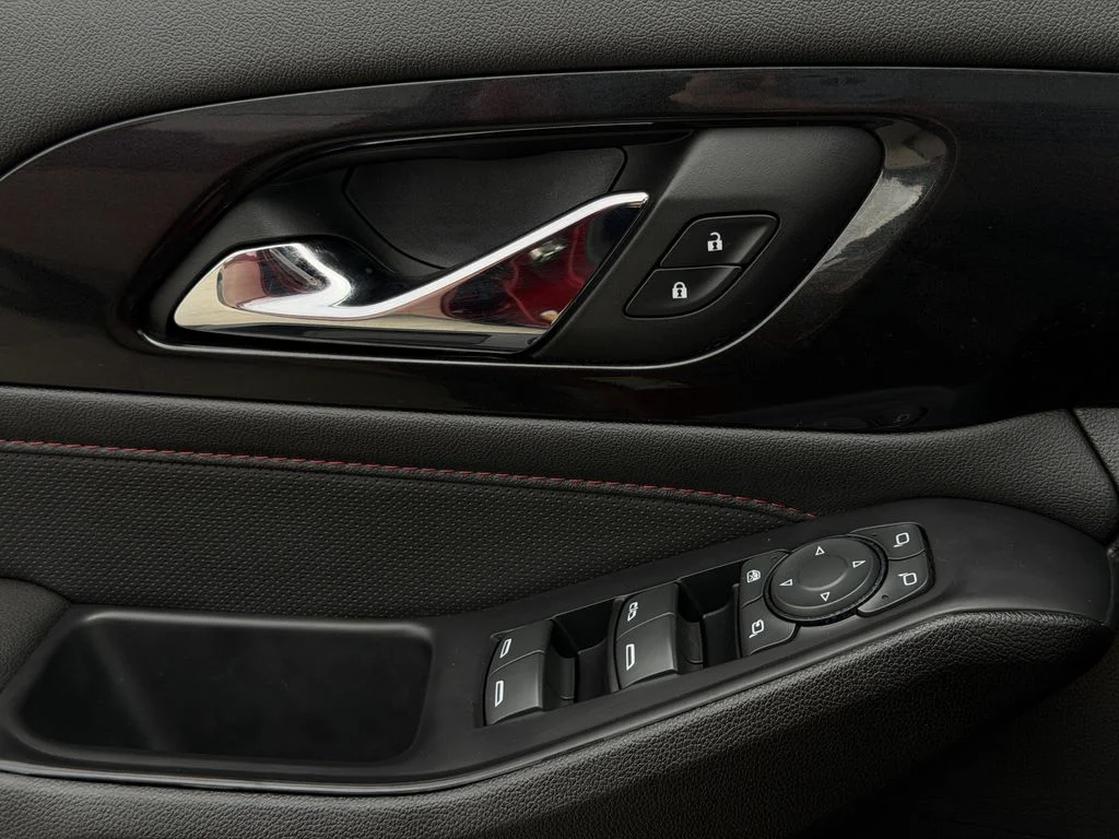 Used 2023 Red Chevrolet RS image 23
