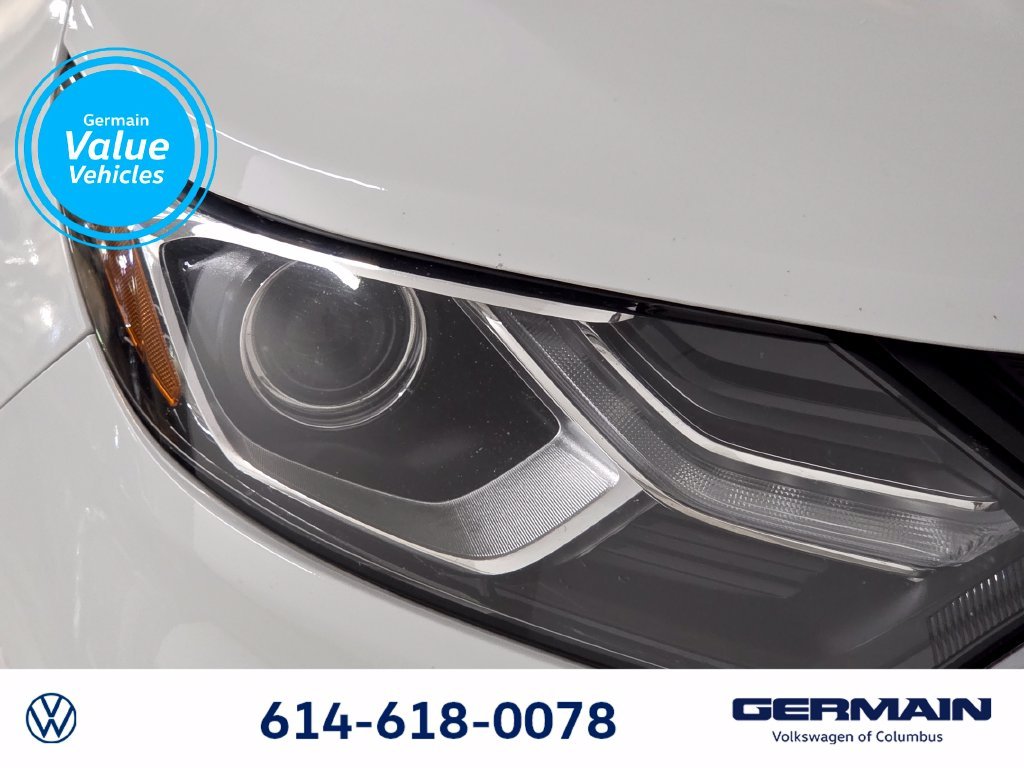 Used 2020 Summit White Chevrolet LT image 13