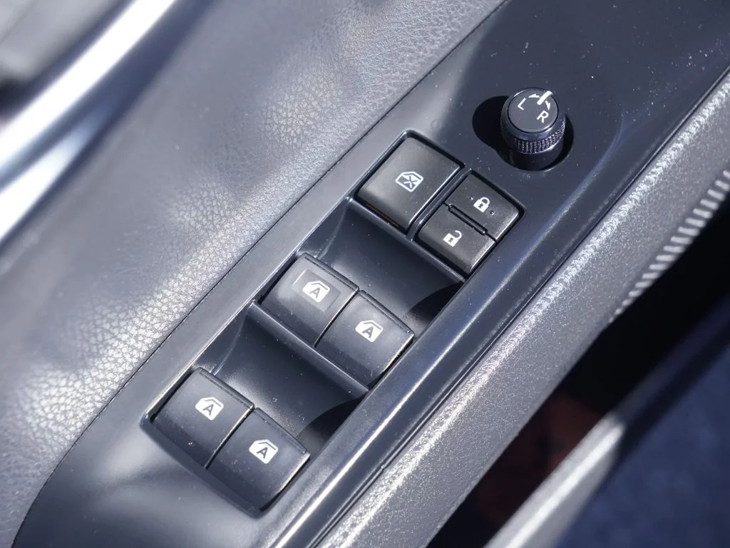 Used 2019 Black Toyota SE image 11