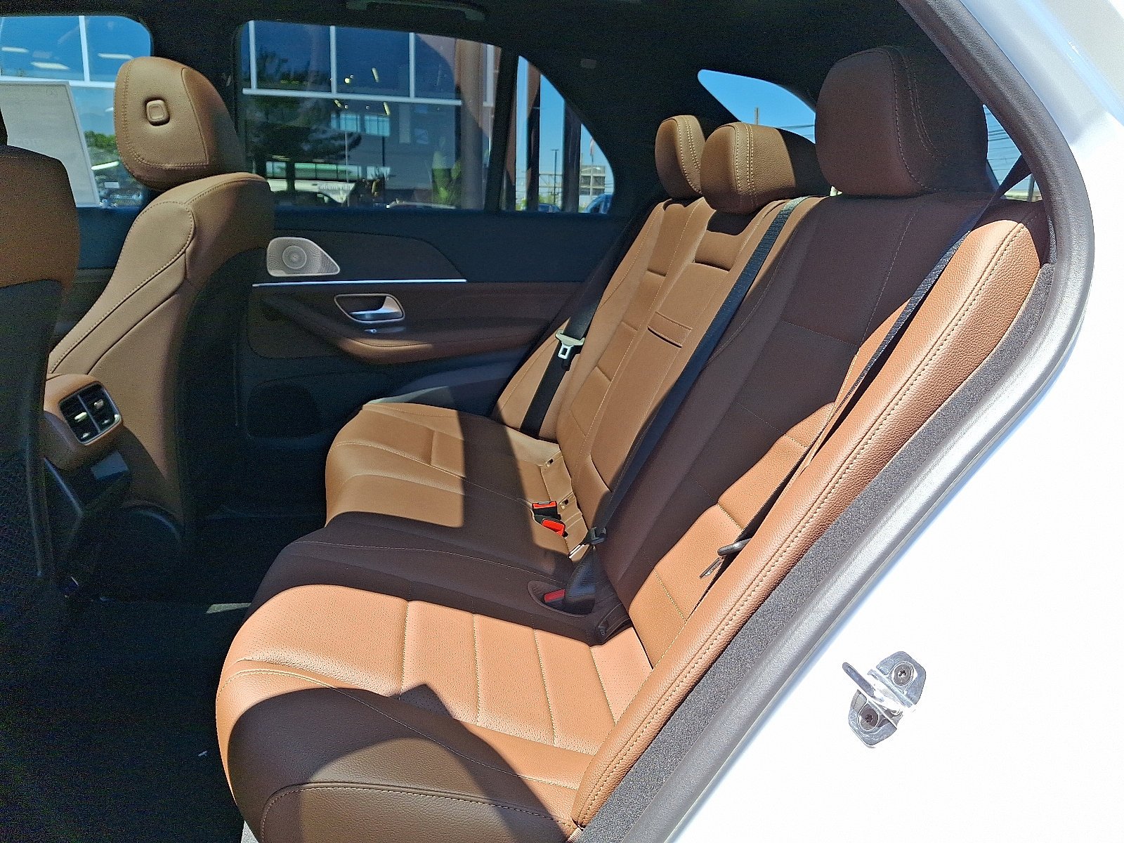 New 2026 Polar White Mercedes-Benz GLE 350 image 6