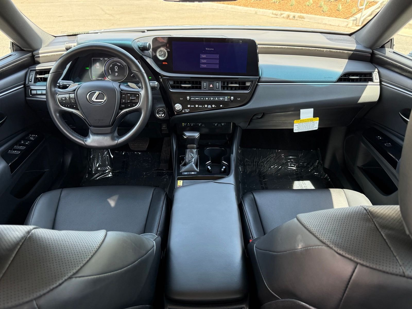Used 2025 Silver Lexus 300h image 31