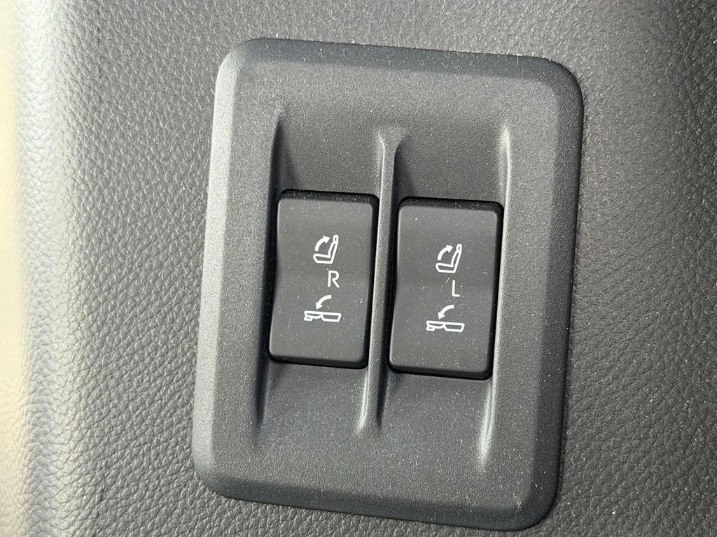 Used 2025 Gray Lexus Luxury image 17