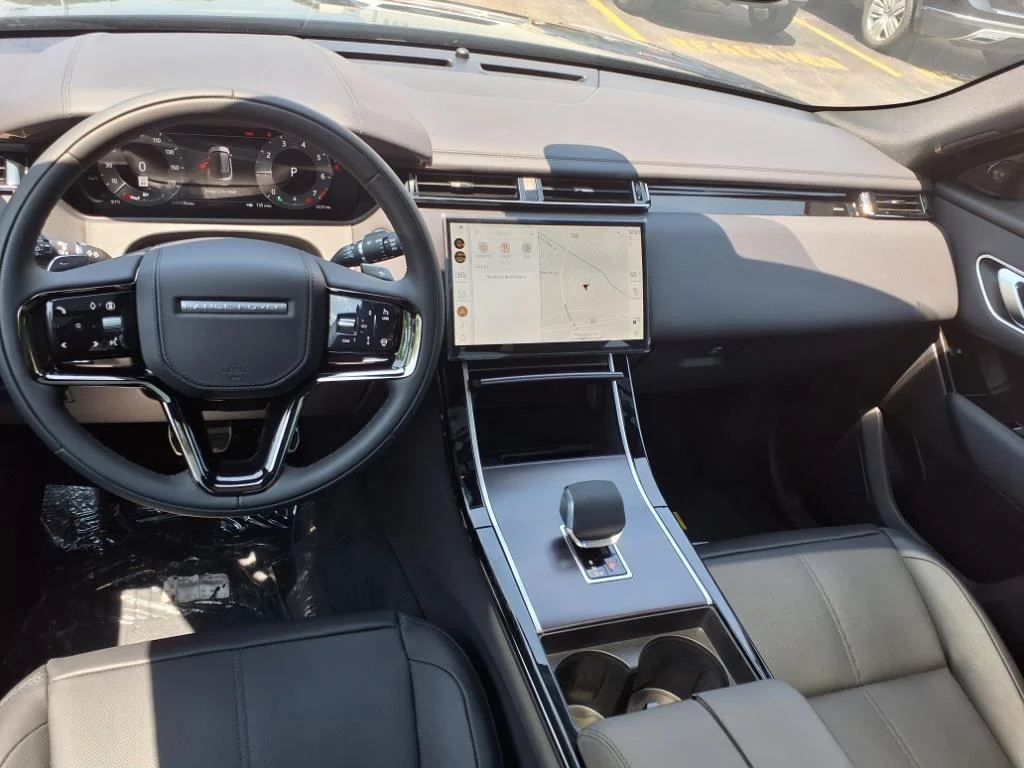 2026 Land Rover Range Rover Velar Dynamic SE - Photo 6