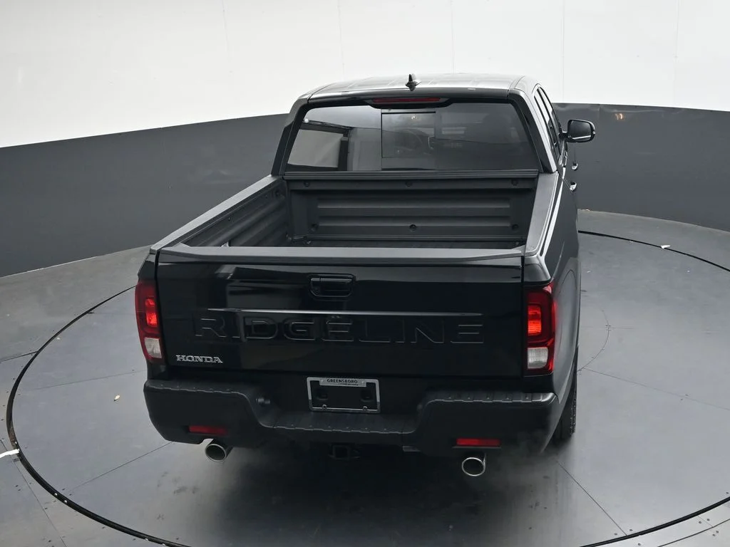 New 2026 Crystal Black Pearl Honda RTL image 25