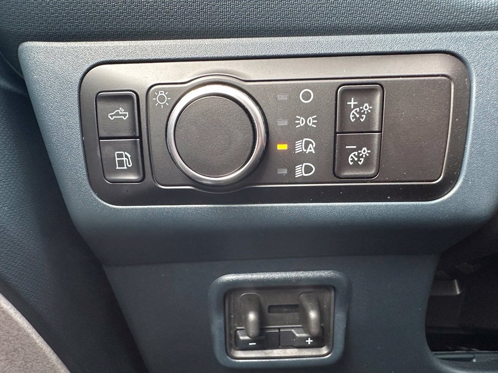 New 2026 Space White Metallic Ford XLT image 21
