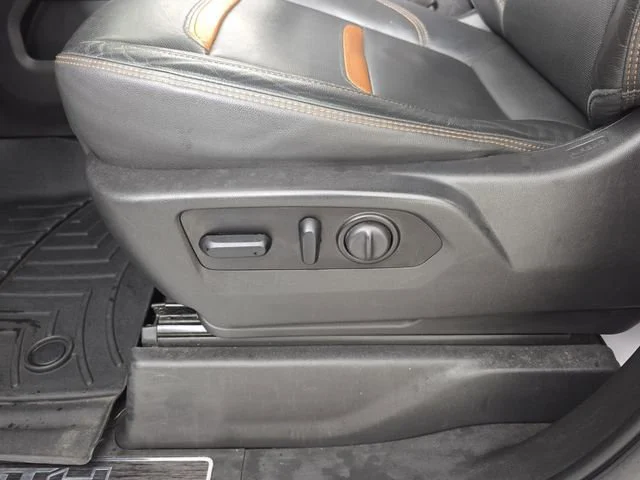 Used 2021 Summit White GMC AT4 image 23