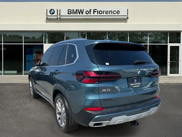 Used 2025 Blue BMW sDrive40i image 4