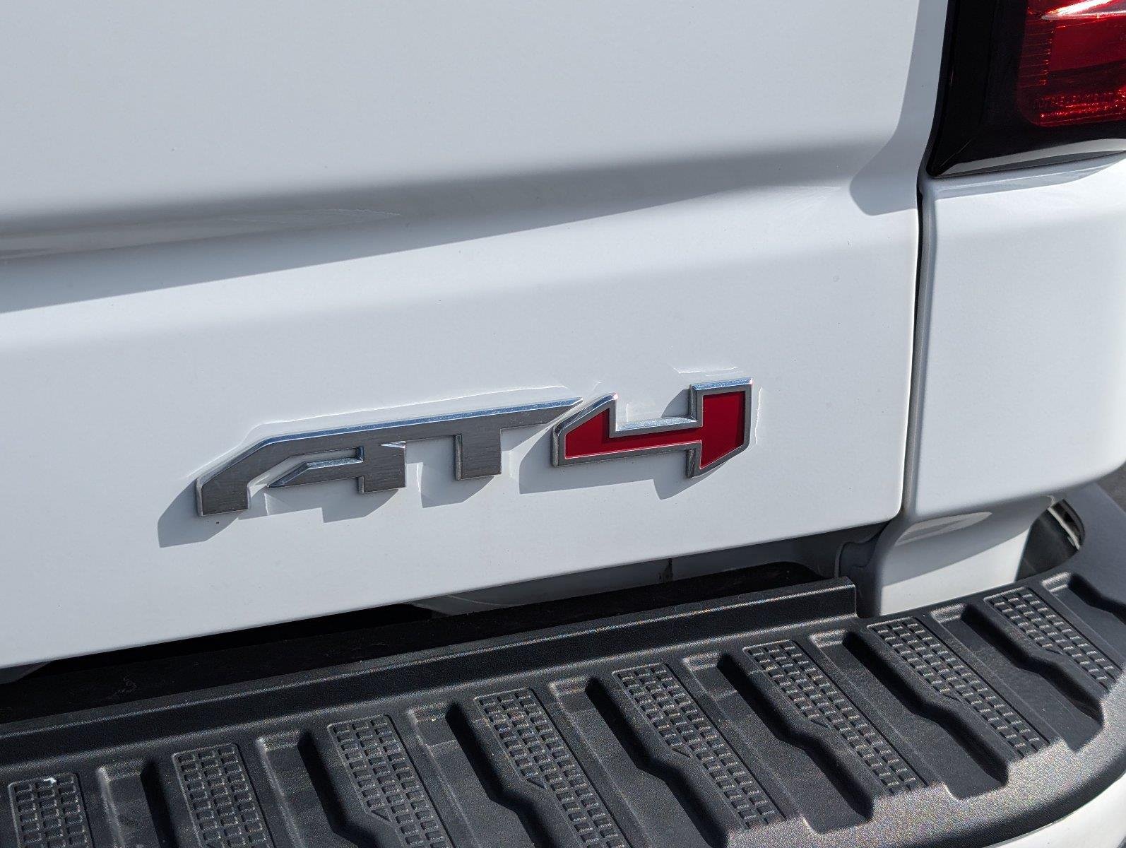 Used 2025 Summit White GMC AT4 image 5