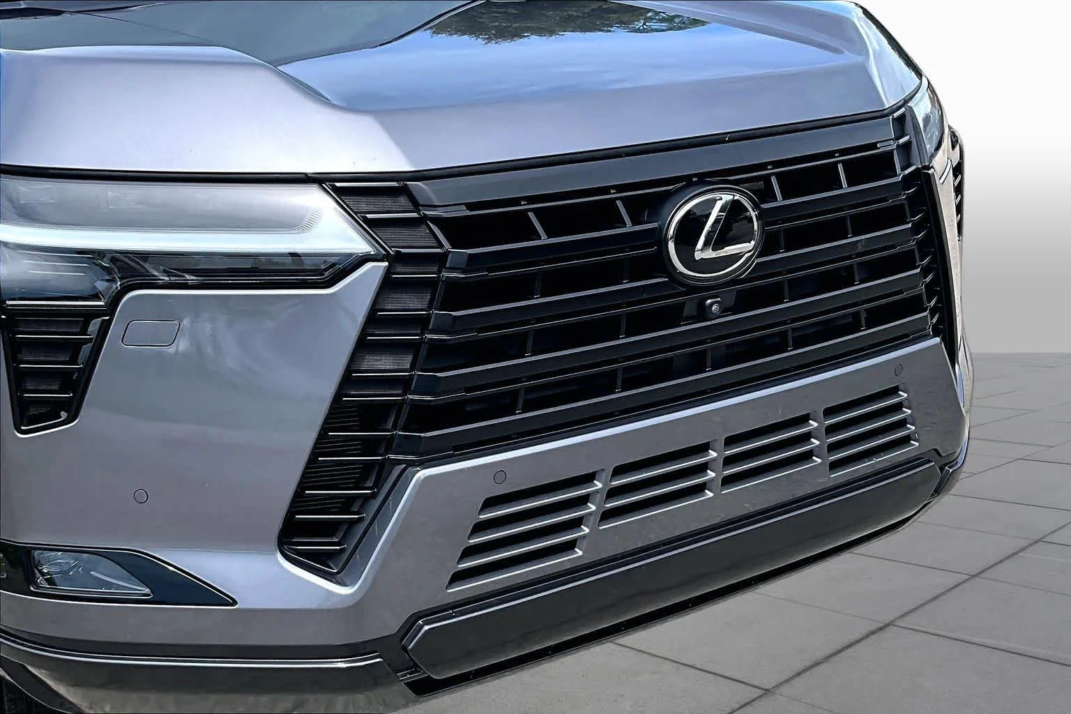 Used 2024 Nebula Gray Pearl Lexus Luxury image 30