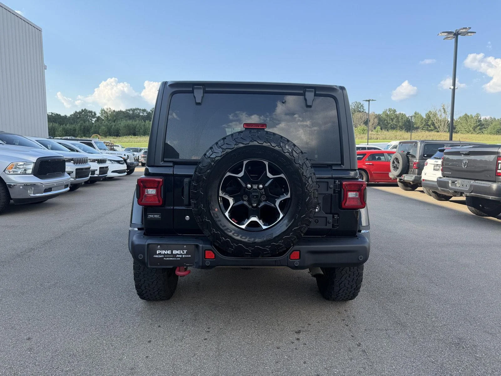 Used 2020 Black Clearcoat Jeep Recon image 5
