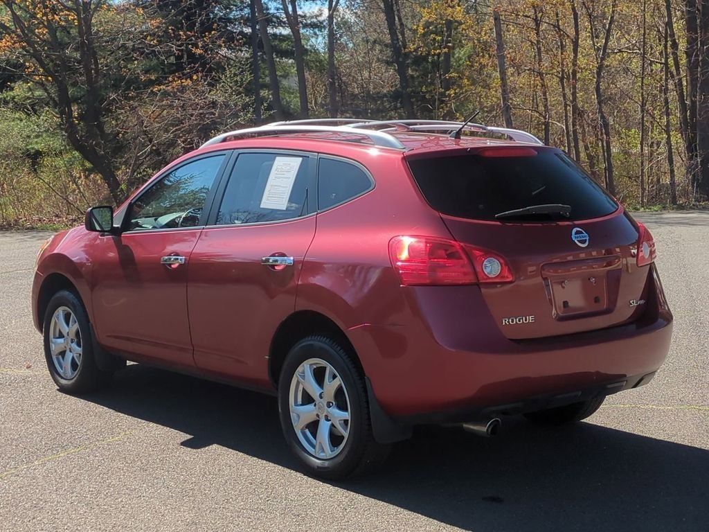 Used 2010 Red Nissan SL image 6