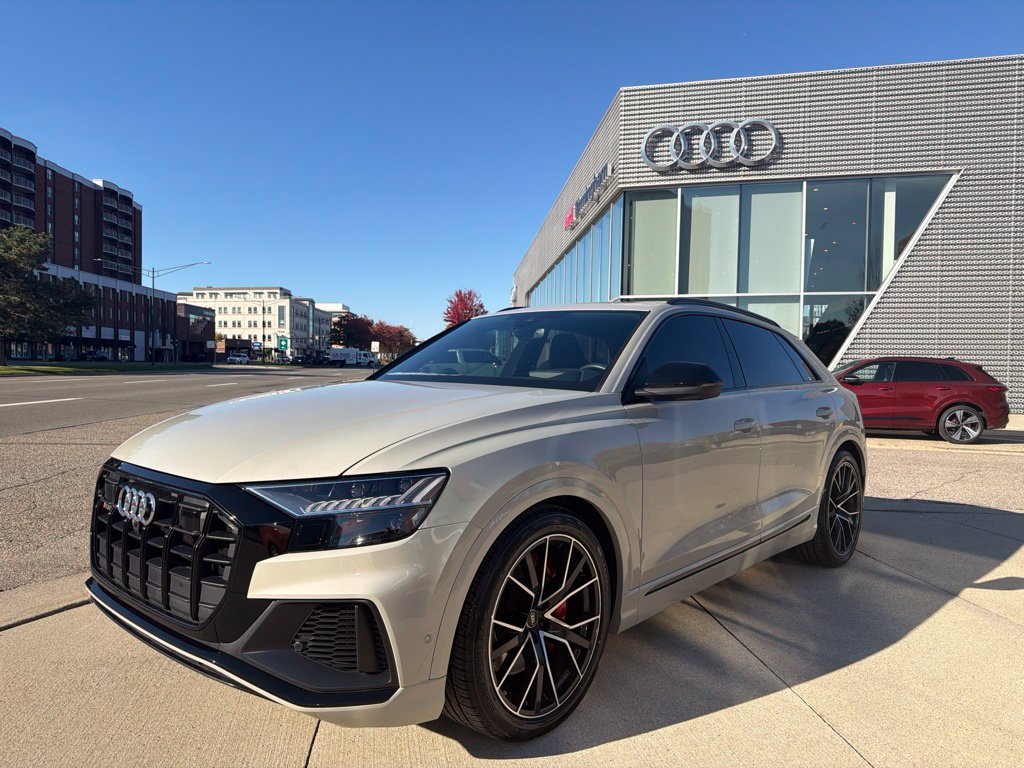 2023 Audi SQ8