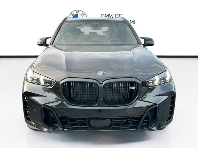 New 2026 Black BMW M60i image 2
