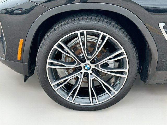 Used 2023 Black BMW sDrive30i image 35