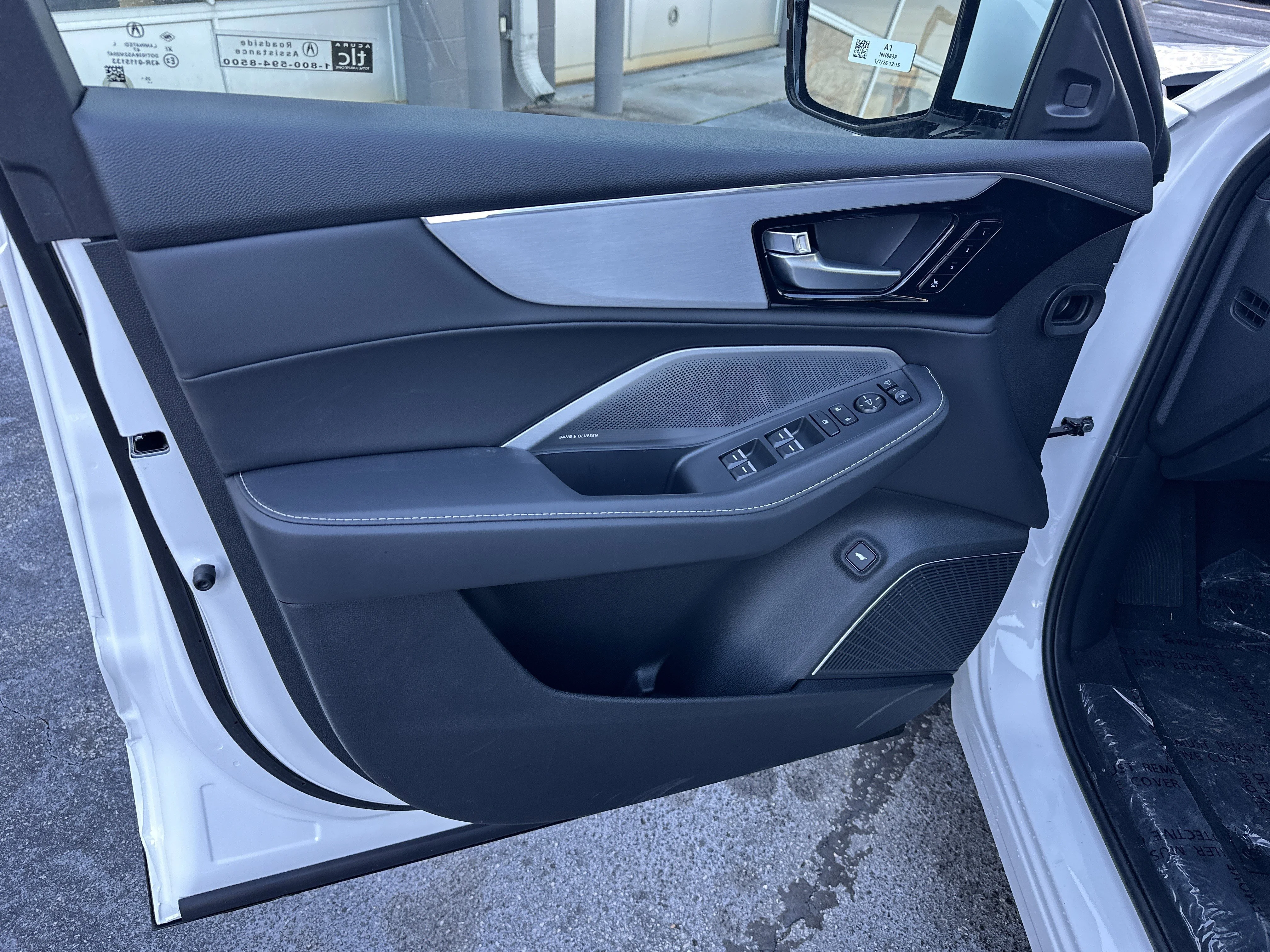 New 2026 Platinum White Pearl Acura w/Technology Package image 10