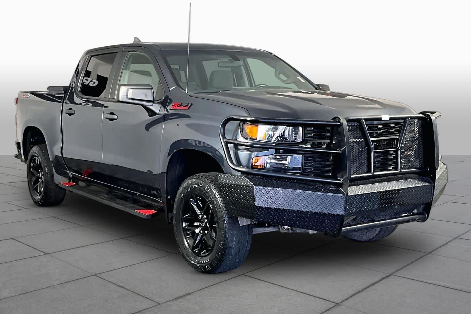 Used 2020 Shadow Gray Metallic Chevrolet Custom Trail Boss image 3