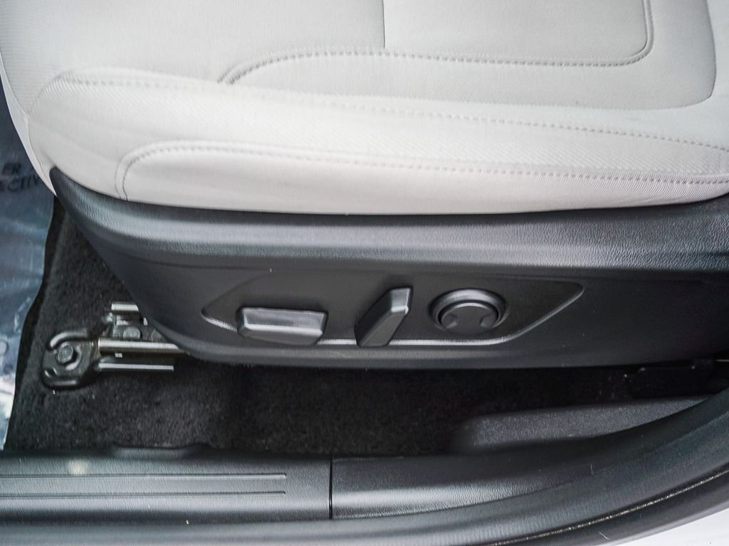 Used 2026 White Hyundai SEL image 20