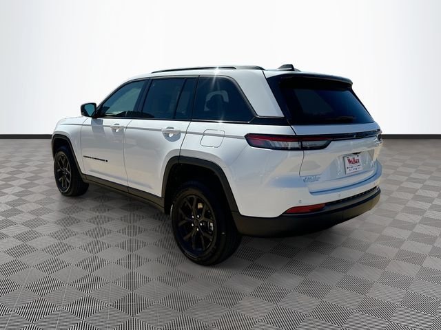 New 2026 White Jeep Altitude image 5