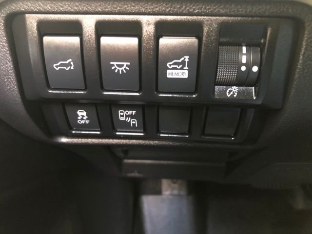 Used 2022 Gray Subaru Touring image 24