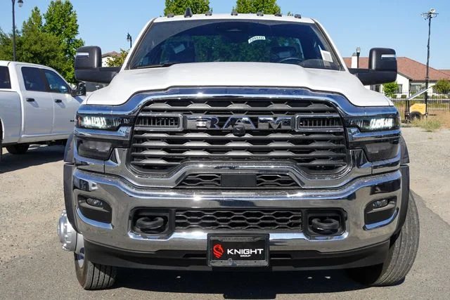 New 2025 Bright White Clearcoat RAM Tradesman image 3