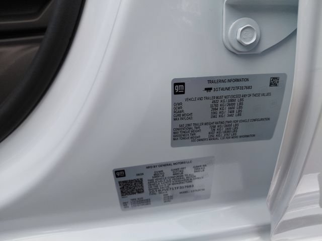 New 2026 Summit White GMC SLT image 33
