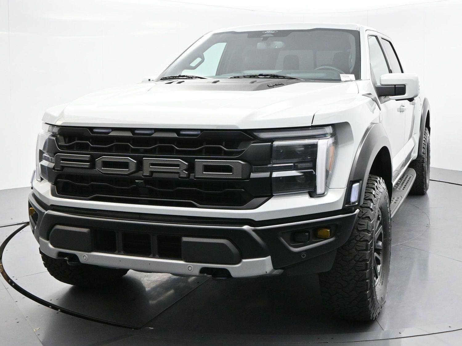 Used 2024 Avalanche Gray Ford Raptor image 3