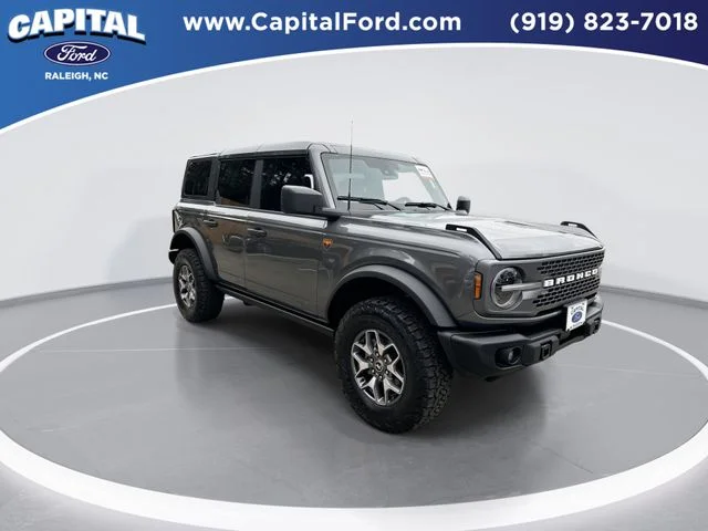 Used 2025 Gray Ford Badlands image 2
