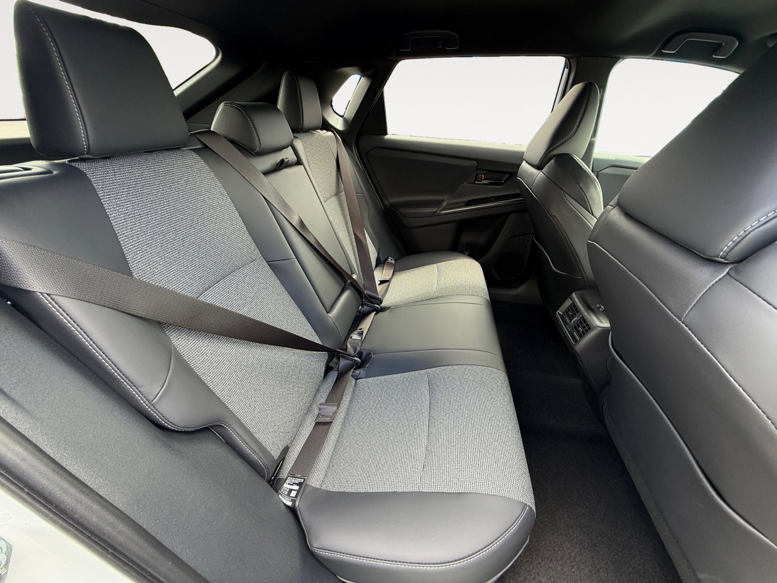 Used 2026 Pearl Toyota XLE image 18