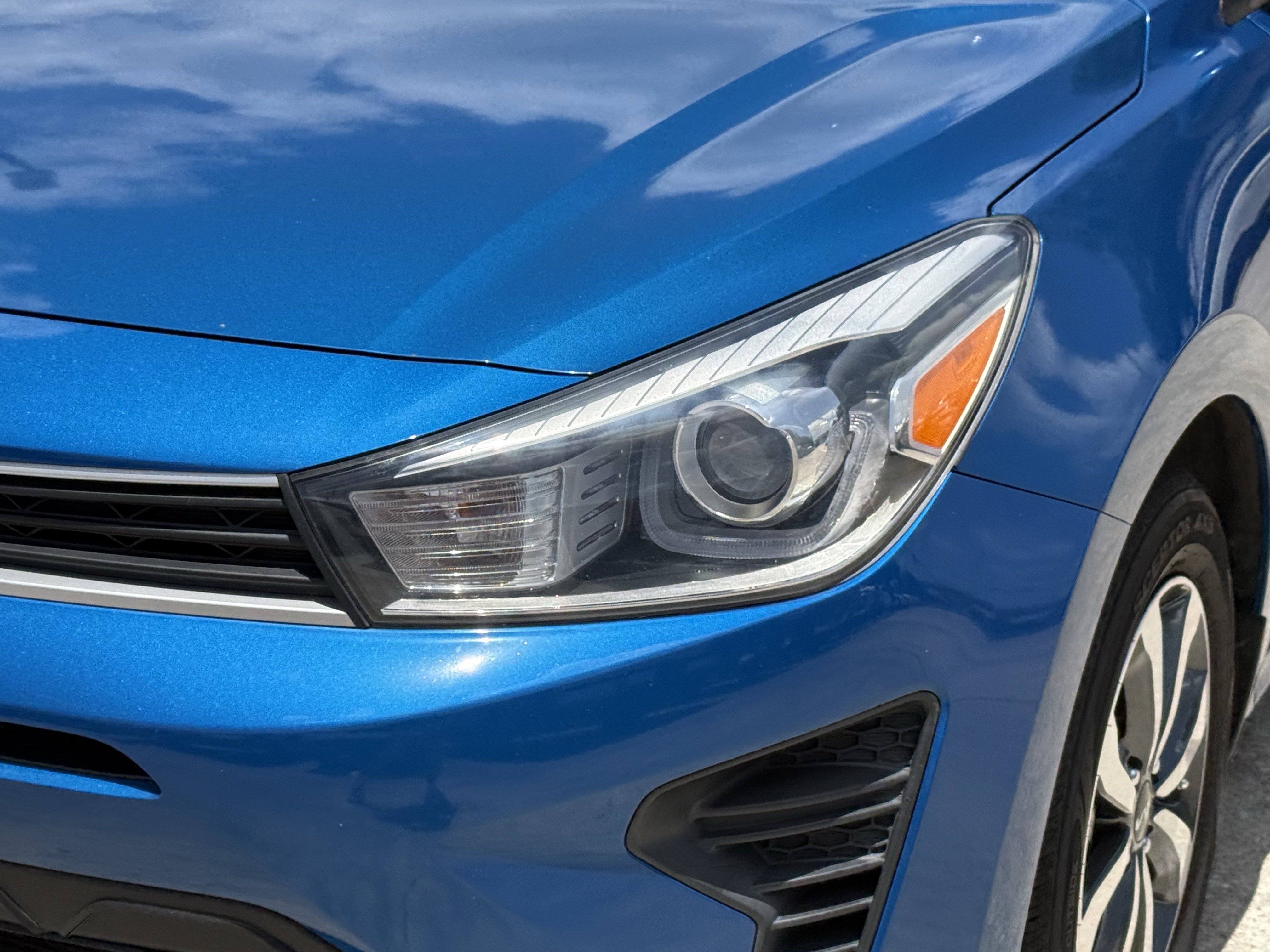 Used 2023 Sporty Blue Kia S image 10