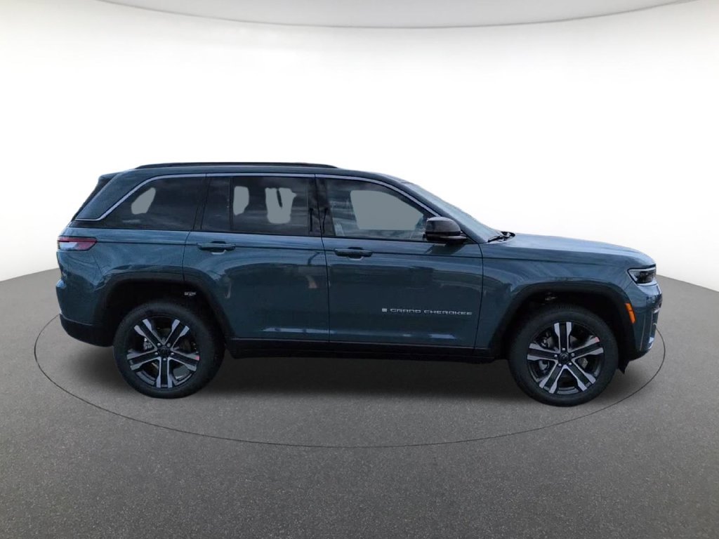 New 2027 Steel Blue Paint Jeep  image 5