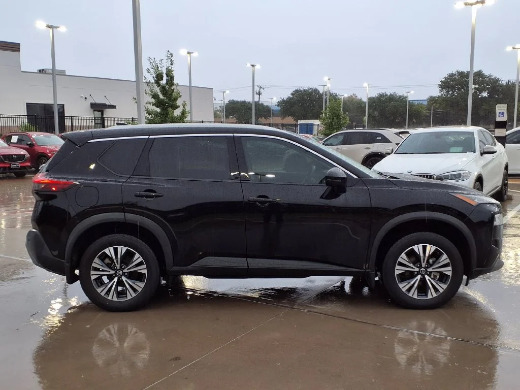 Used 2021 Black Nissan SV image 2